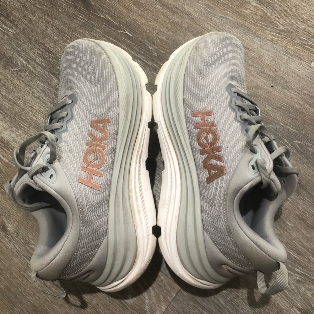 Hoka Women's Light Gray and Pale Pink Running Shoes - Picture 5 of 16